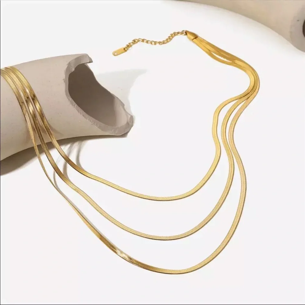 🌟Fashion Multilayer Snake Chain Choker Necklace - Picture 4 of 5